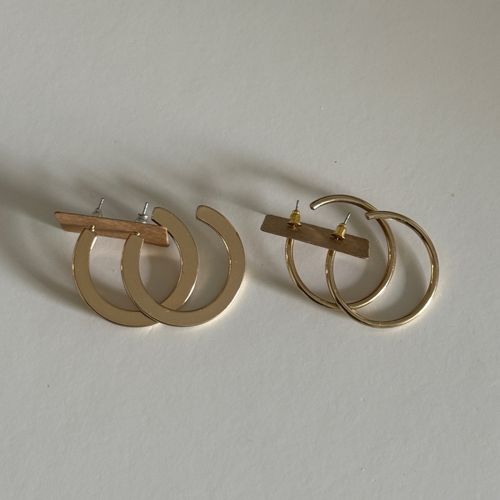 2 Pairs Gold Hoops